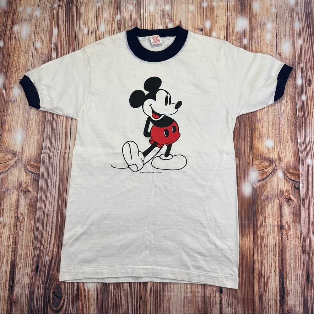 Vintage  Mickey Mouse Graphic Tshirt 
Size XL 14/16 Youth
